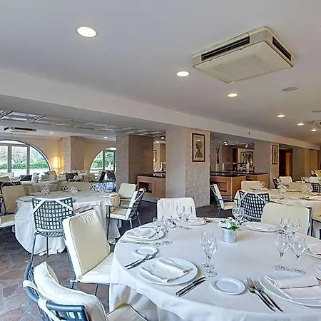 Occidental Aran Park Hotel