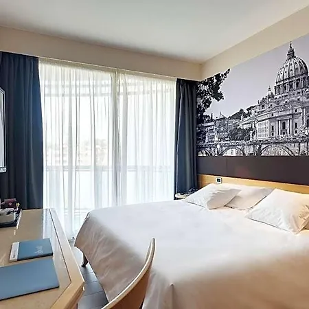 Hotel Occidental Aran Park