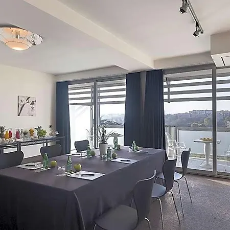 Occidental Aran Park Hotel 4*
