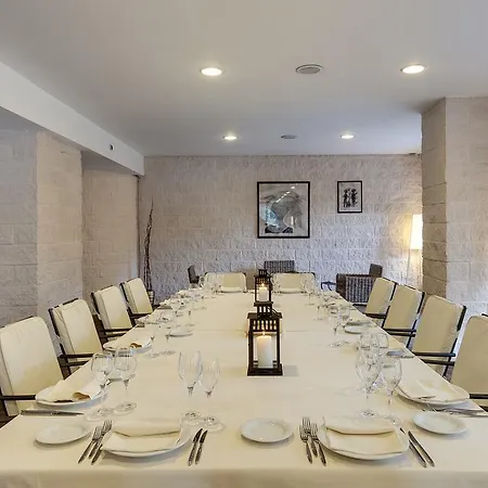מלון Occidental Aran Park 4*
