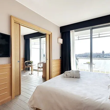 옥시덴셜 아란 파크 호텔