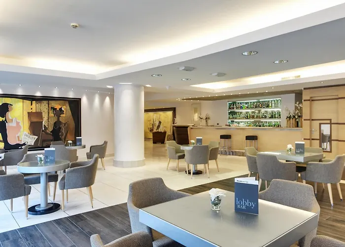 Occidental Aran Park מלון 4*