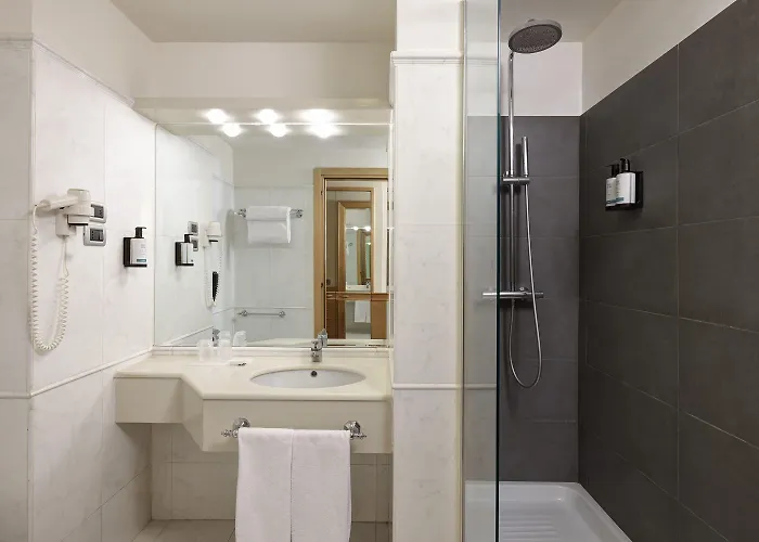 Szálloda Occidental Aran Park