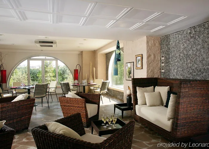 Occidental Aran Park 4*