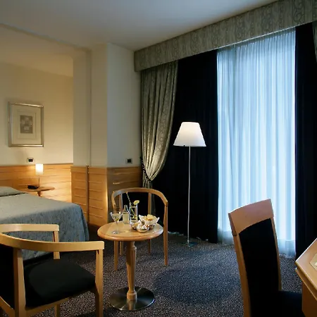 Hotel Occidental Aran Park