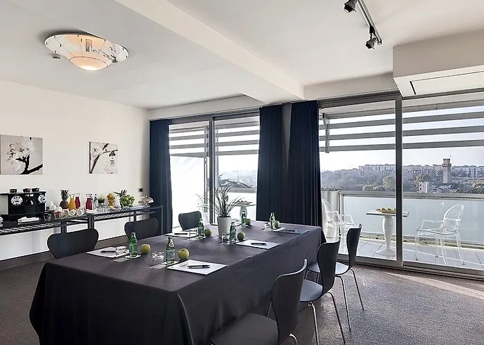 Occidental Aran Park Hotel 4*