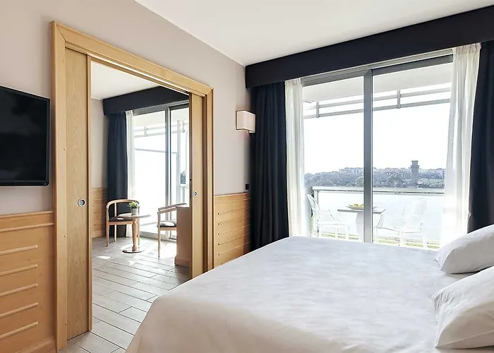 Hotel Occidental Aran Park